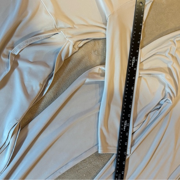 2 pc Sympli Dove Gray soft stretchy  comfort set, size 6& 8 (fit large though!) - Picture 7 of 10